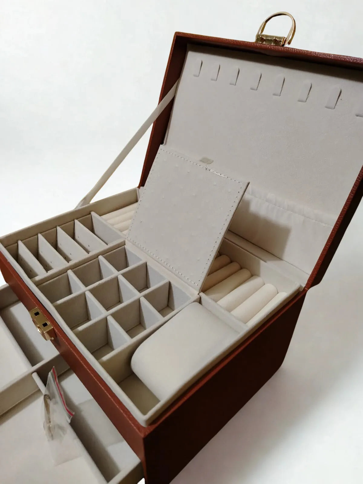 CA0007 - Joyero Mediano Varios Compartimentos Café Calenbi