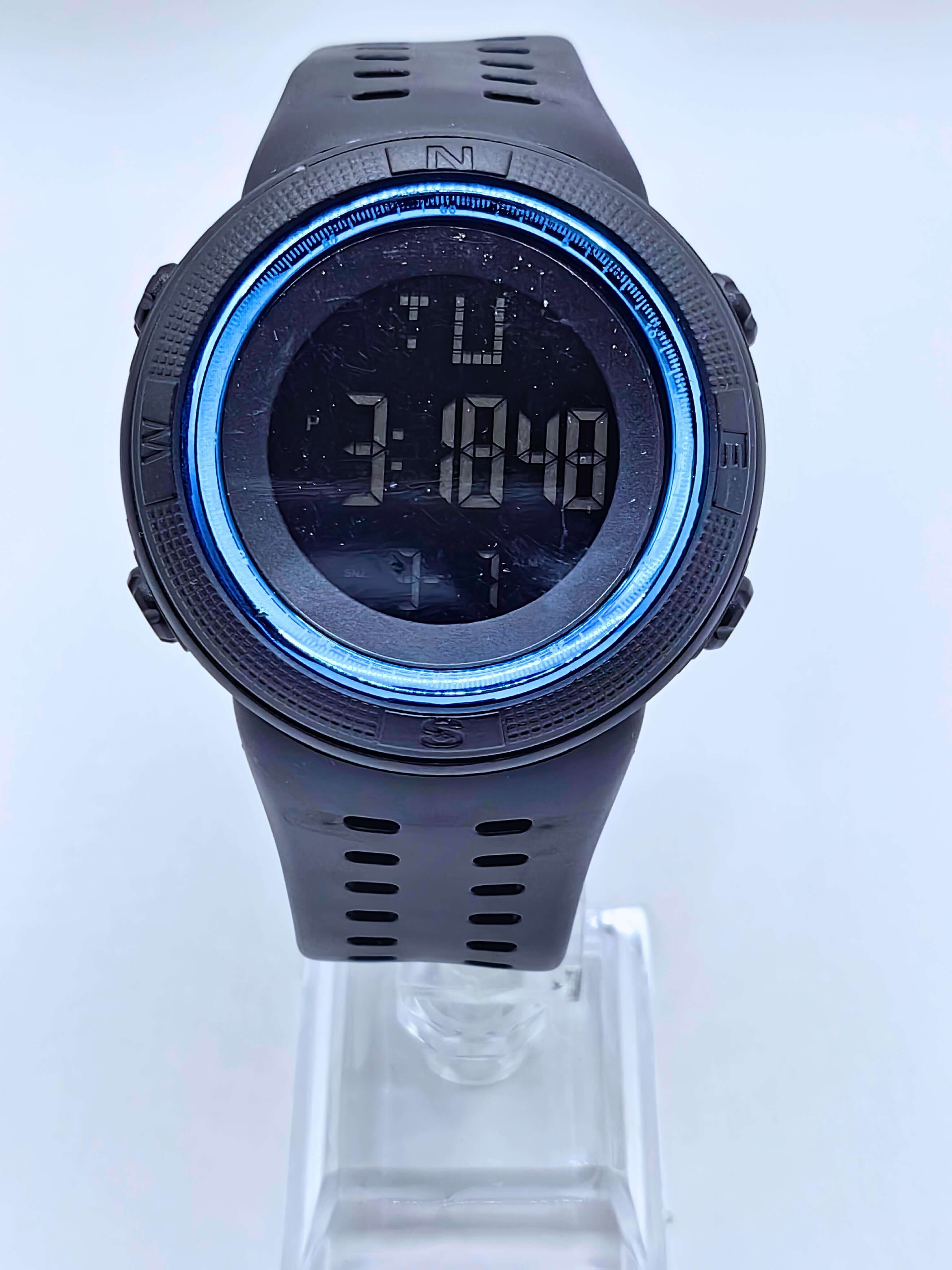 WA0021 - Reloj Digital Deportivo Circulo Azul Cielo Calenbi